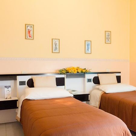 Hotel Falisco 파브리카 디 로마 외부 사진