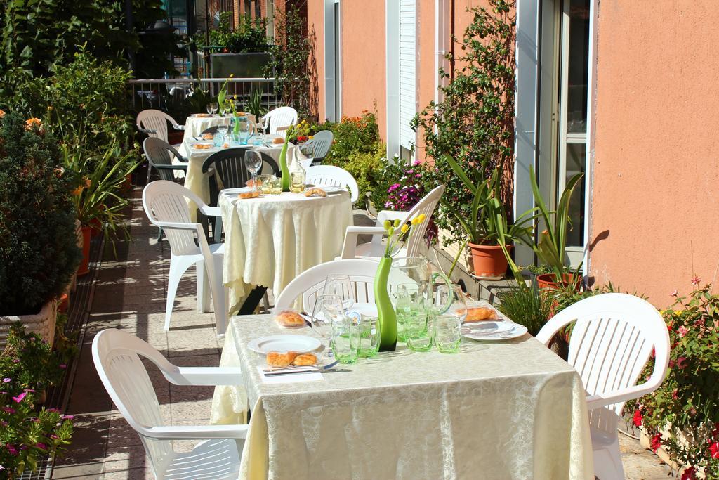 Hotel Falisco 파브리카 디 로마 외부 사진