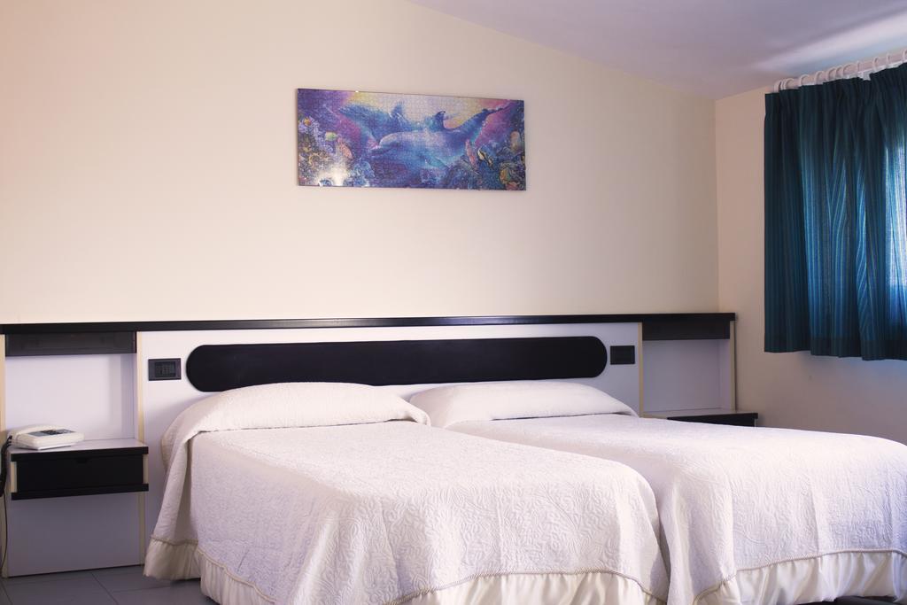 Hotel Falisco 파브리카 디 로마 객실 사진